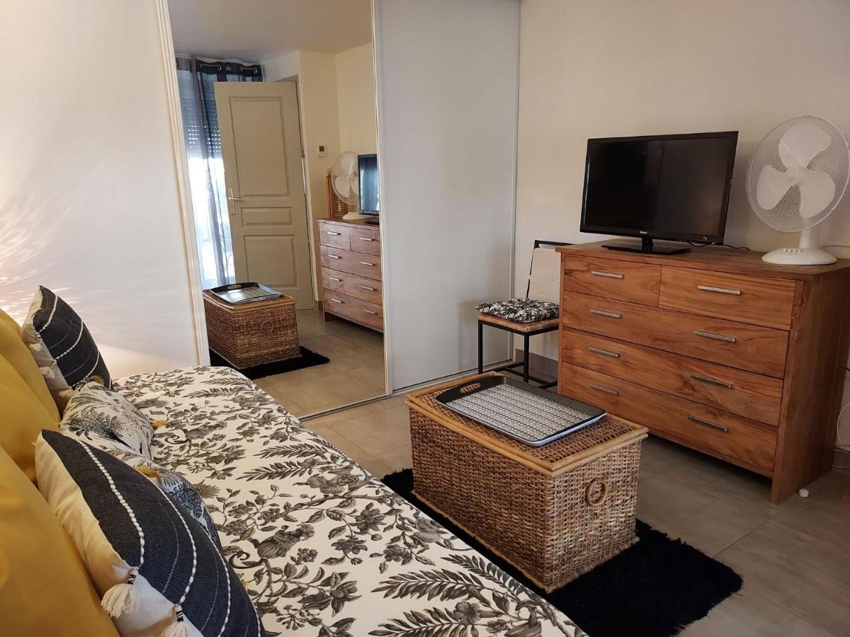 Au Vieux Sechoir Bed & Breakfast Prudhomat ภายนอก รูปภาพ