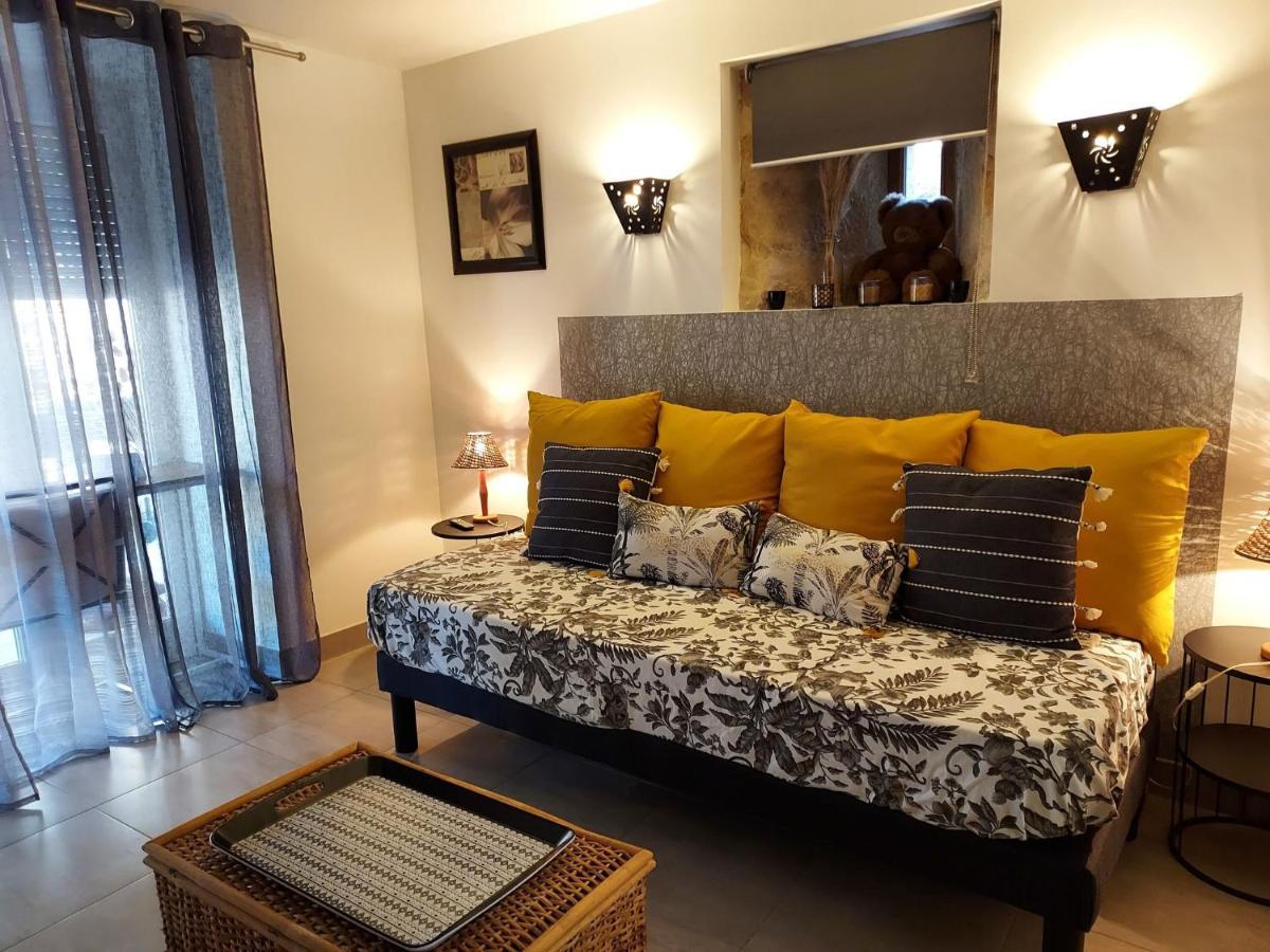 Au Vieux Sechoir Bed & Breakfast Prudhomat ภายนอก รูปภาพ