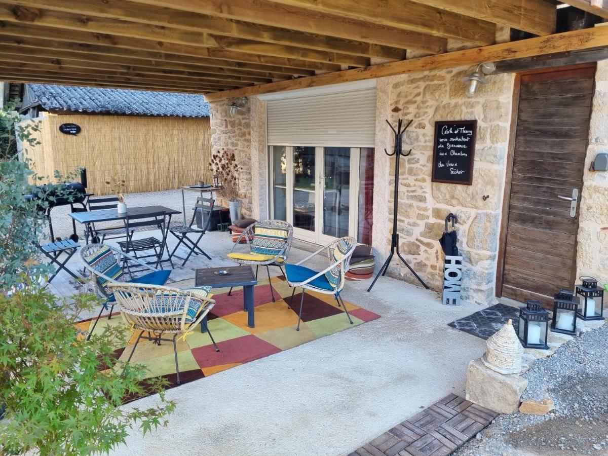 Au Vieux Sechoir Bed & Breakfast Prudhomat ภายนอก รูปภาพ
